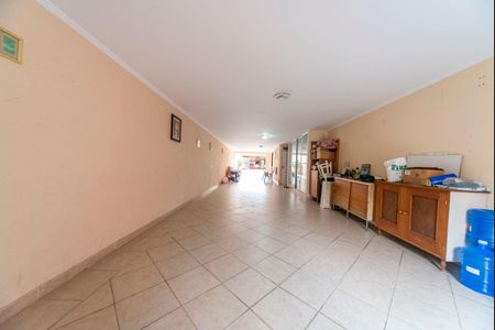 Casa à venda com 248m², 3 quartos e 8 vagasGaragem