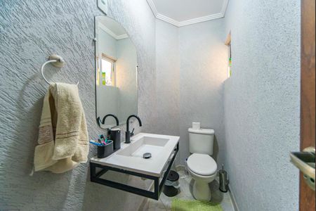 Casa à venda com 248m², 3 quartos e 8 vagasLavabo