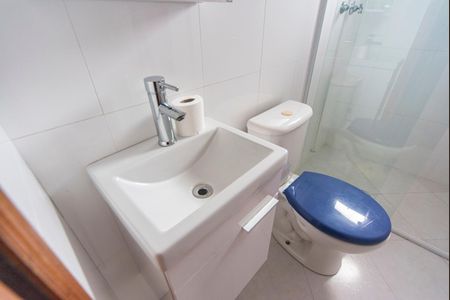 Casa à venda com 248m², 3 quartos e 8 vagasBanheiro do Quarto 1