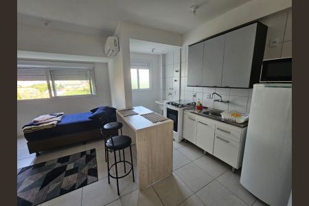 Studio Sala/quarto/cozinha de apartamento para alugar com 1 quarto, 40m² em Santo Antônio, Porto Alegre