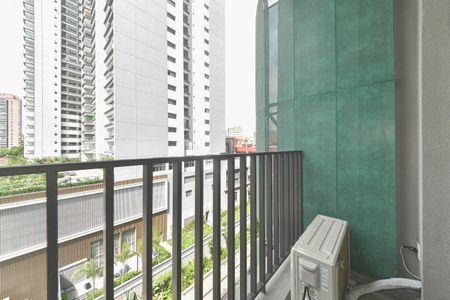 Varanda de kitnet/studio para alugar com 1 quarto, 24m² em Santo Amaro, São Paulo