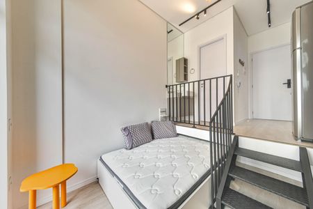Quarto de kitnet/studio para alugar com 1 quarto, 24m² em Santo Amaro, São Paulo
