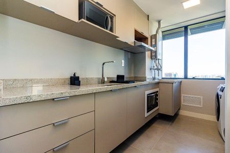 Cozinha  de kitnet/studio para alugar com 1 quarto, 59m² em Três Figueiras, Porto Alegre