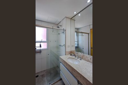 Banheiro de kitnet/studio à venda com 1 quarto, 40m² em Paraíso, São Paulo