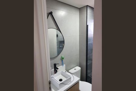 Banheiro de apartamento à venda com 2 quartos, 54m² em Centro, Osasco