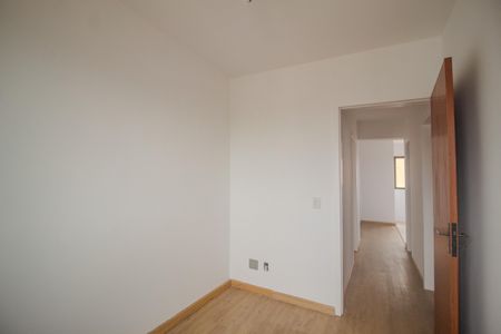 Apartamento para alugar com 77m², 3 quartos e 2 vagasQuarto 2