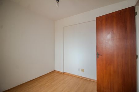 Apartamento para alugar com 77m², 3 quartos e 2 vagasQuarto