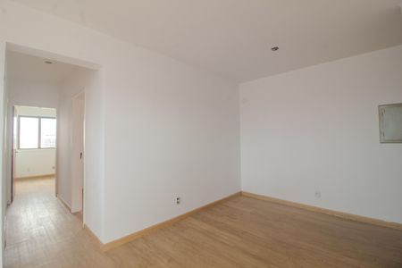 Sala de apartamento para alugar com 3 quartos, 77m² em Santana, Porto Alegre