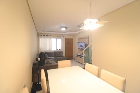 Sala de casa para alugar com 3 quartos, 125m² em Jardim Sabara, São Paulo