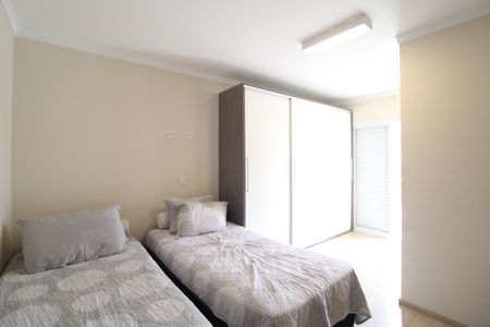 Casa para alugar com 125m², 3 quartos e 2 vagasSuíte