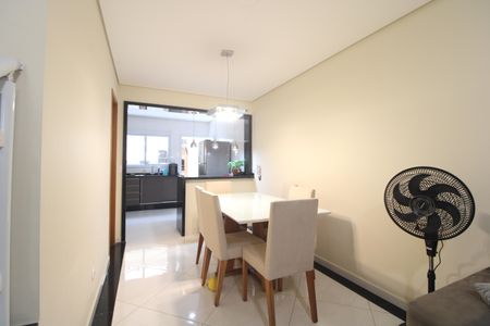 Casa para alugar com 125m², 3 quartos e 2 vagasSala