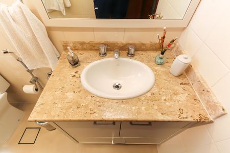 Apartamento à venda com 141m², 4 quartos e 2 vagasBanheiro da Suíte 1