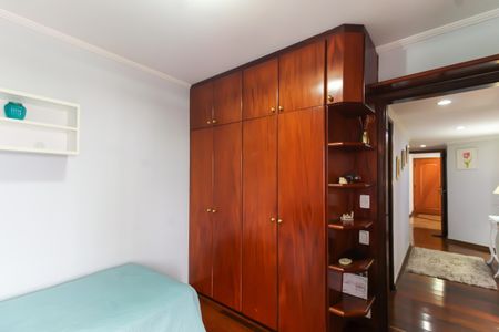 Apartamento à venda com 141m², 4 quartos e 2 vagasQuarto 3