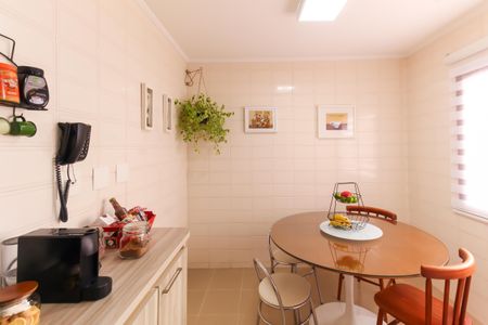 Apartamento à venda com 141m², 4 quartos e 2 vagasCozinha