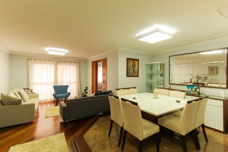 Apartamento à venda com 141m², 4 quartos e 2 vagasSala