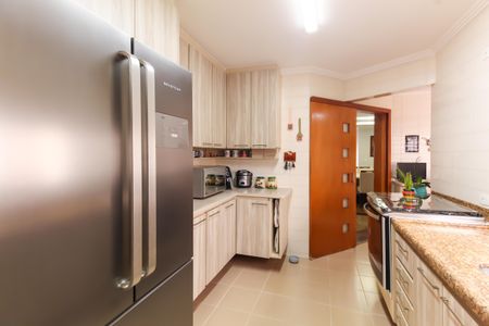 Apartamento à venda com 141m², 4 quartos e 2 vagasCozinha