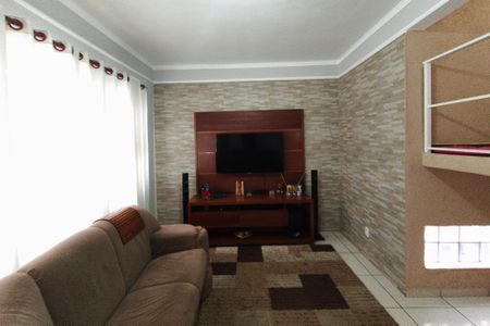 Casa à venda com 180m², 4 quartos e 3 vagasSala de Estar