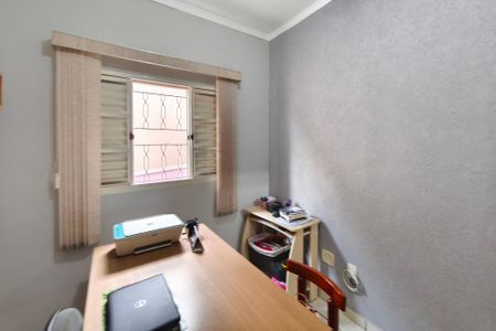 Casa à venda com 180m², 4 quartos e 3 vagasEscritório