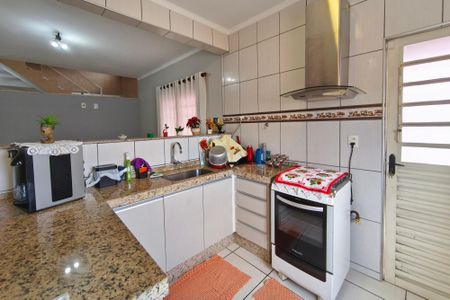 Casa à venda com 180m², 4 quartos e 3 vagasCozinha