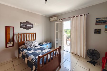 Casa à venda com 180m², 4 quartos e 3 vagasQuarto 2