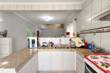 Casa à venda com 180m², 4 quartos e 3 vagasCozinha