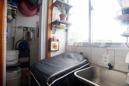 Apartamento à venda com 65m², 2 quartos e sem vagaÁrea de Serviço + Despensa