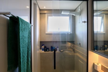 Apartamento à venda com 72m², 2 quartos e 2 vagas Apartamento à venda com 72m², 2 quartos e 2 vagasBanheiro da Suíte