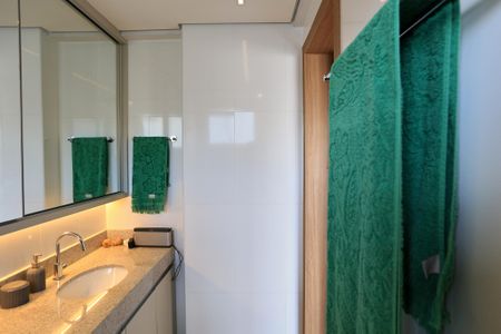 Apartamento à venda com 72m², 2 quartos e 2 vagas Apartamento à venda com 72m², 2 quartos e 2 vagasBanheiro da Suíte