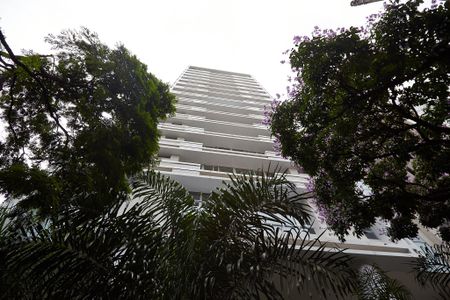 Apartamento à venda com 72m², 2 quartos e 2 vagas Apartamento à venda com 72m², 2 quartos e 2 vagasFachada