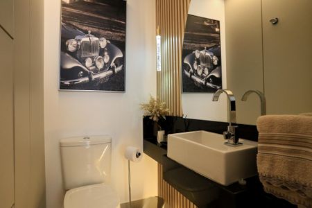 Apartamento à venda com 72m², 2 quartos e 2 vagas Apartamento à venda com 72m², 2 quartos e 2 vagasBanheiro da Suíte 1