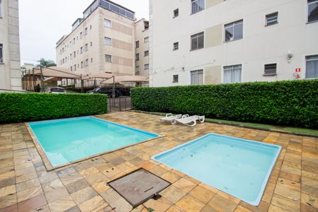 Apartamento à venda com 58m², 3 quartos e 1 vagaÁrea comum - Piscina