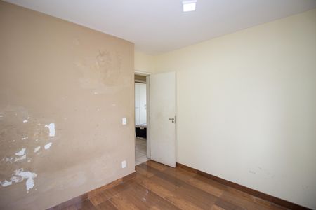 Apartamento à venda com 58m², 3 quartos e 1 vagaQuarto 2