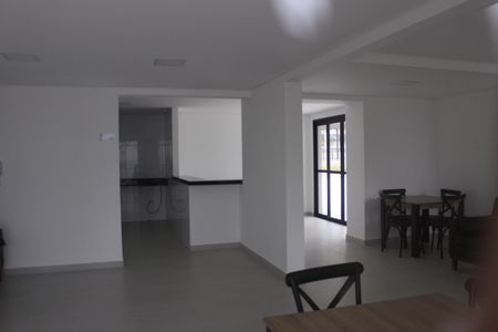Apartamento à venda com 61m², 2 quartos e 1 vagaÁrea comum 