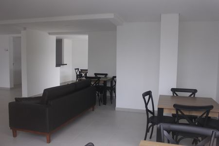 Apartamento à venda com 61m², 2 quartos e 1 vagaÁrea comum 