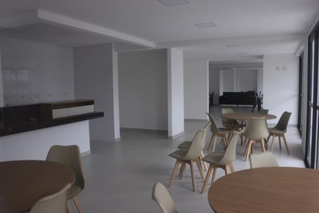 Apartamento à venda com 61m², 2 quartos e 1 vagaÁrea comum 