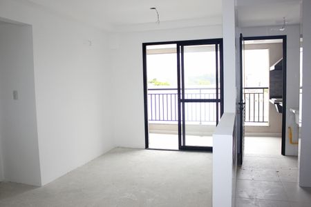 Sala de apartamento à venda com 2 quartos, 61m² em Vila Endres, Guarulhos
