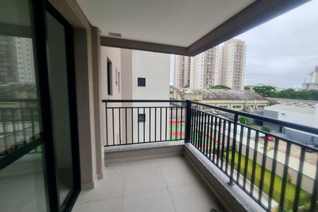 Apartamento à venda com 61m², 2 quartos e 1 vaga Apartamento à venda com 61m², 2 quartos e 1 vagaVaranda