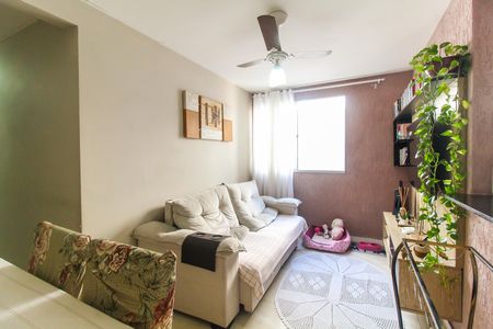 Sala de apartamento para alugar com 2 quartos, 44m² em Jardim Vista Alegre, Ferraz de Vasconcelos