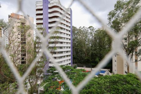 Apartamento à venda com 70m², 2 quartos e 2 vagasVista da Suíte 2
