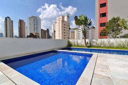 Apartamento à venda com 70m², 2 quartos e 2 vagasÁrea comum - Piscina