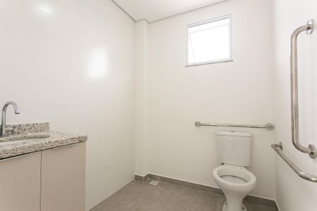 Apartamento para alugar com 44m², 2 quartos e sem vaga Apartamento para alugar com 44m², 2 quartos e sem vagaÁrea Comum - Banheiro do Espaço Gourmet