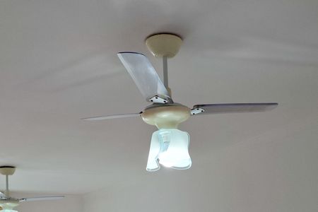 Sala de apartamento para alugar com 2 quartos, 85m² em Guilhermina, Praia Grande