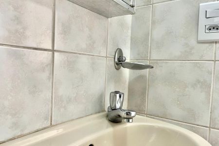 Apartamento para alugar com 60m², 2 quartos e 1 vaga Apartamento para alugar com 60m², 2 quartos e 1 vagaBanheiro Corredor