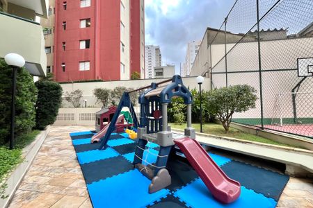 Apartamento para alugar com 60m², 2 quartos e 1 vaga Apartamento para alugar com 60m², 2 quartos e 1 vagaÁrea comum - Playground