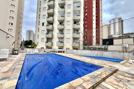 Apartamento para alugar com 60m², 2 quartos e 1 vaga Apartamento para alugar com 60m², 2 quartos e 1 vagaÁrea comum - Piscina