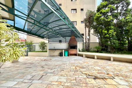 Apartamento para alugar com 60m², 2 quartos e 1 vaga Apartamento para alugar com 60m², 2 quartos e 1 vagaÁrea comum - Churrasqueira