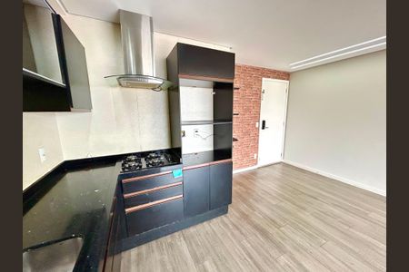 Apartamento para alugar com 61m², 2 quartos e 2 vagas Apartamento para alugar com 61m², 2 quartos e 2 vagasCozinha