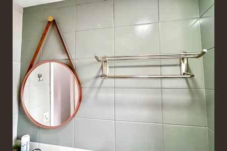 Apartamento para alugar com 61m², 2 quartos e 2 vagas Apartamento para alugar com 61m², 2 quartos e 2 vagasBanheiro 1