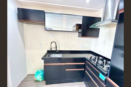 Apartamento para alugar com 61m², 2 quartos e 2 vagas Apartamento para alugar com 61m², 2 quartos e 2 vagasCozinha