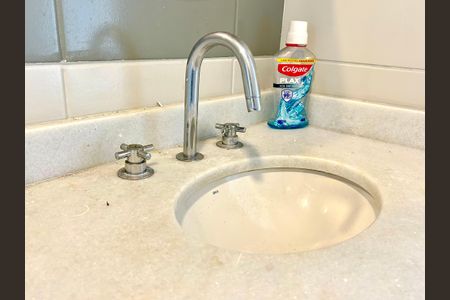 Apartamento para alugar com 61m², 2 quartos e 2 vagas Apartamento para alugar com 61m², 2 quartos e 2 vagasBanheiro da Suíte